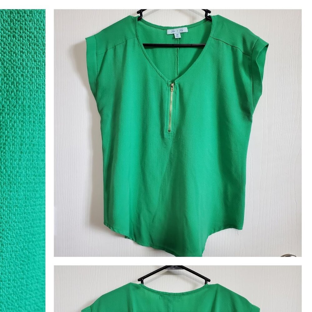 SHE + SKY kelly green zip front short sleeve shirt